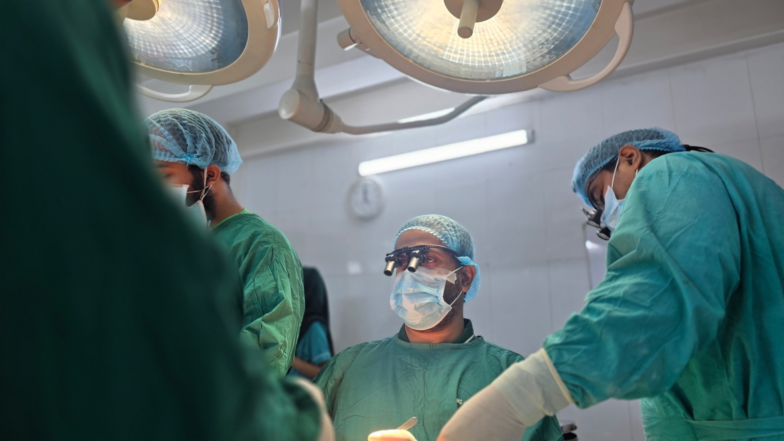 Advanced Dental Implant Treatment in Dhaka